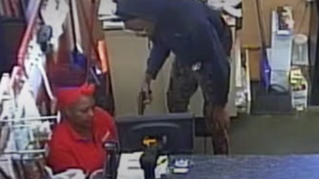 Screenshot 2025-02-25 at 03-10-51 FAMILY DOLLAR STORE ROBBED AT GUN POINT - Charlotte Alerts