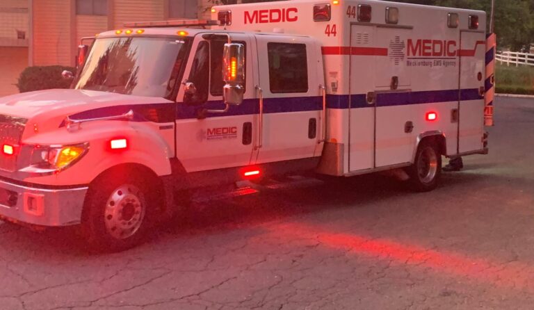 day medic EAEpAqjWkAA42Lr