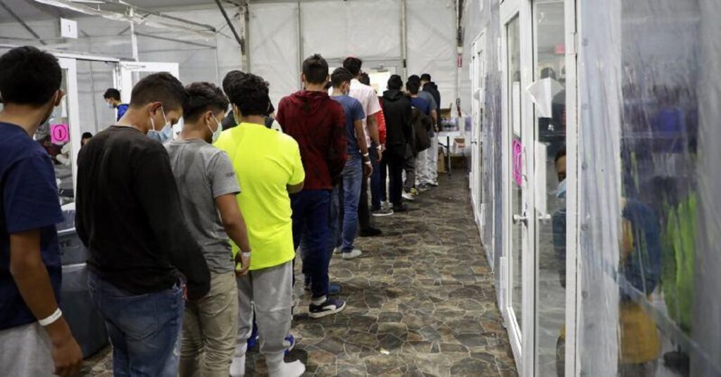 ice before_-_cbp_facility_in_donna_tx_2