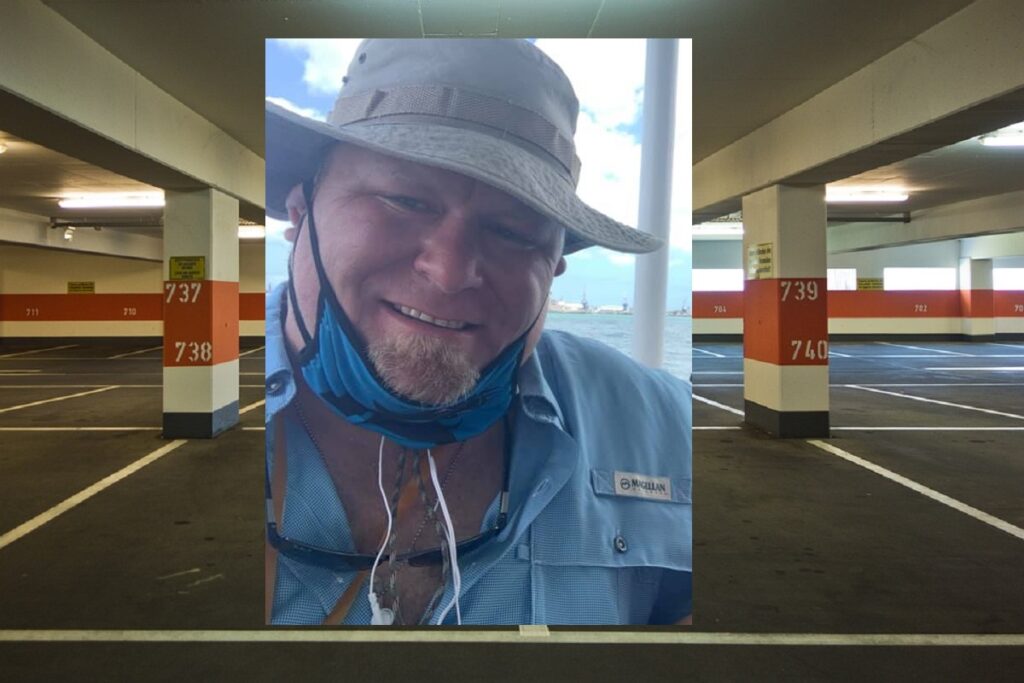 multi-storey-car-park-502960_960_720