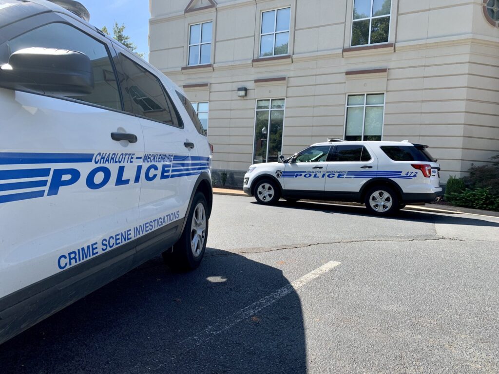 police day Ej0fveiWoAAITre