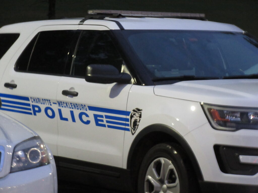 POLICE NIGHT IMG_0680
