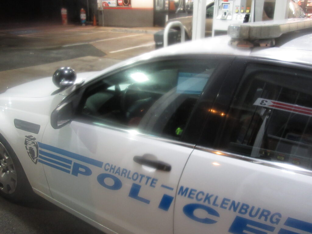 POLICE NIGHT IMG_3397