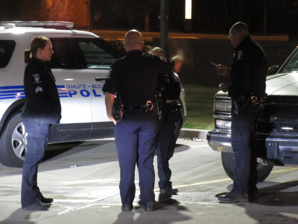 POLICE NIGHT IMG_3414