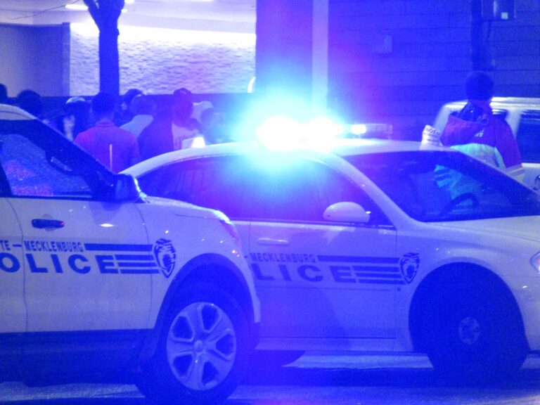 POLICE NIGHT IMG_5105