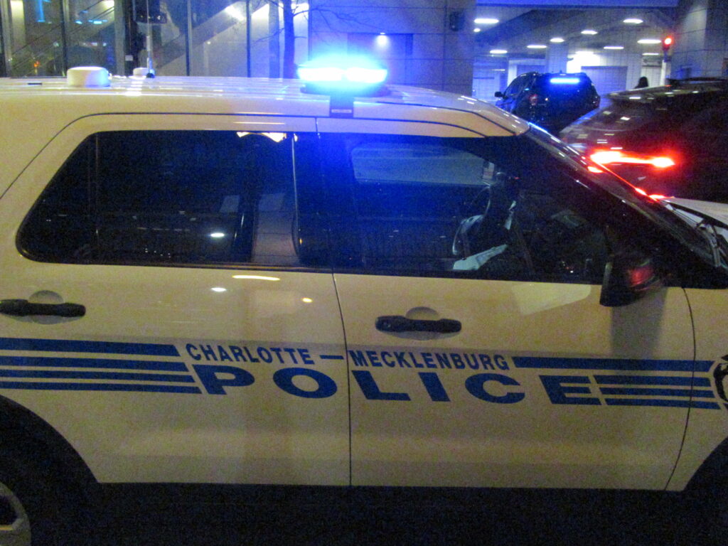 POLICE NIGHT IMG_5345