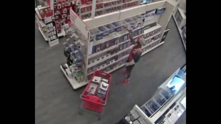 PS5 TARGET THIEF