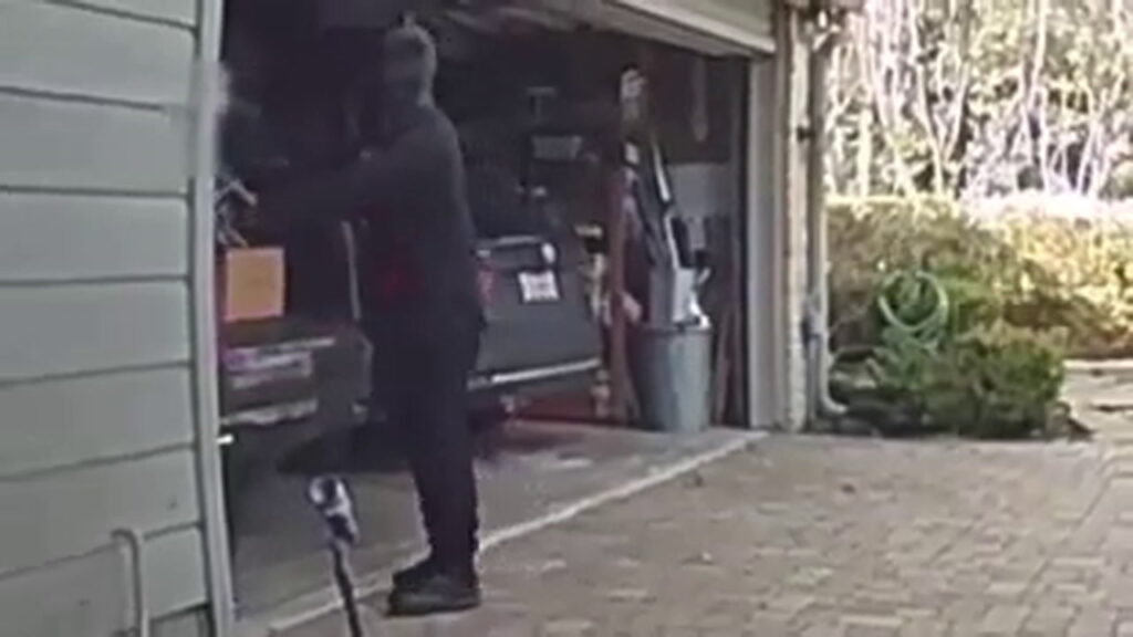 Suspect identified in west Houston garage robbery khou.com_Trim