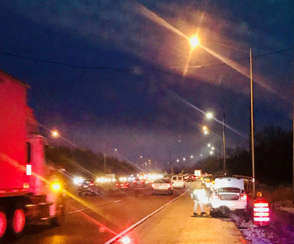 traffic creenshot 2022-06-18 at 00-41-39 IllinoisStatePolice (@ILStatePolice) _ Twitter