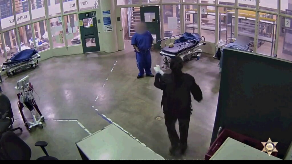 VIDEO: INMATE BRUTALLY ASSAULTS JAIL GUARD AT JAIL POD